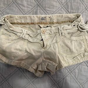 American Eagle junior’s / wonen’s shorts. Size 0. Khaki.
